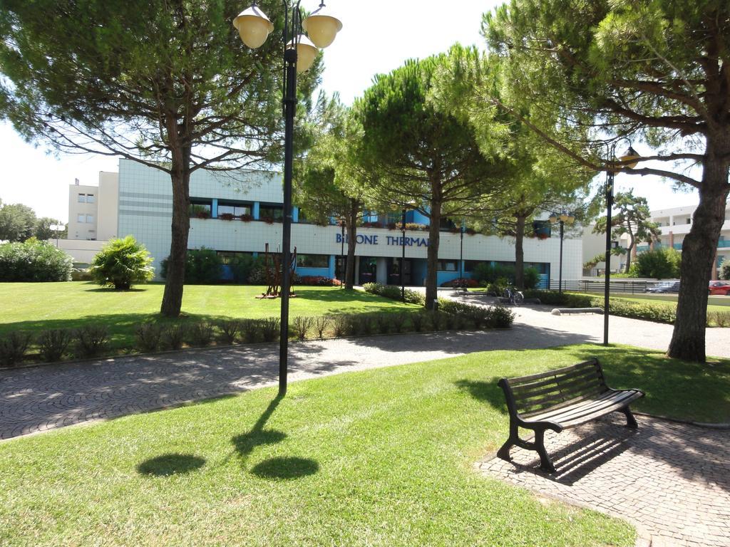 Ivana - Appartamenti Bibione Esterno foto